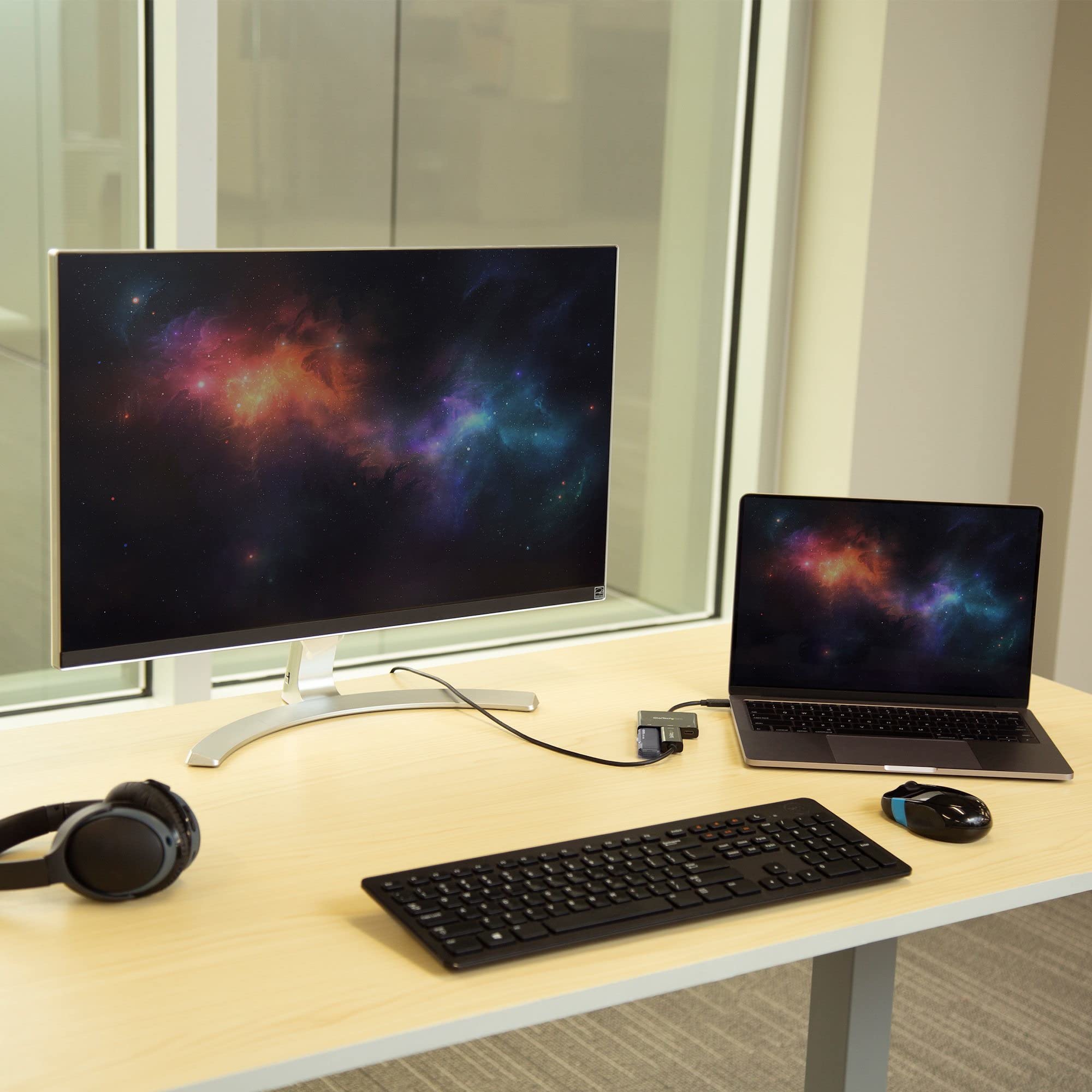 startech-com-adaptateur-usb-c-vers-hdmi-4k-30hz-usb-3-0-60w-pd image 5