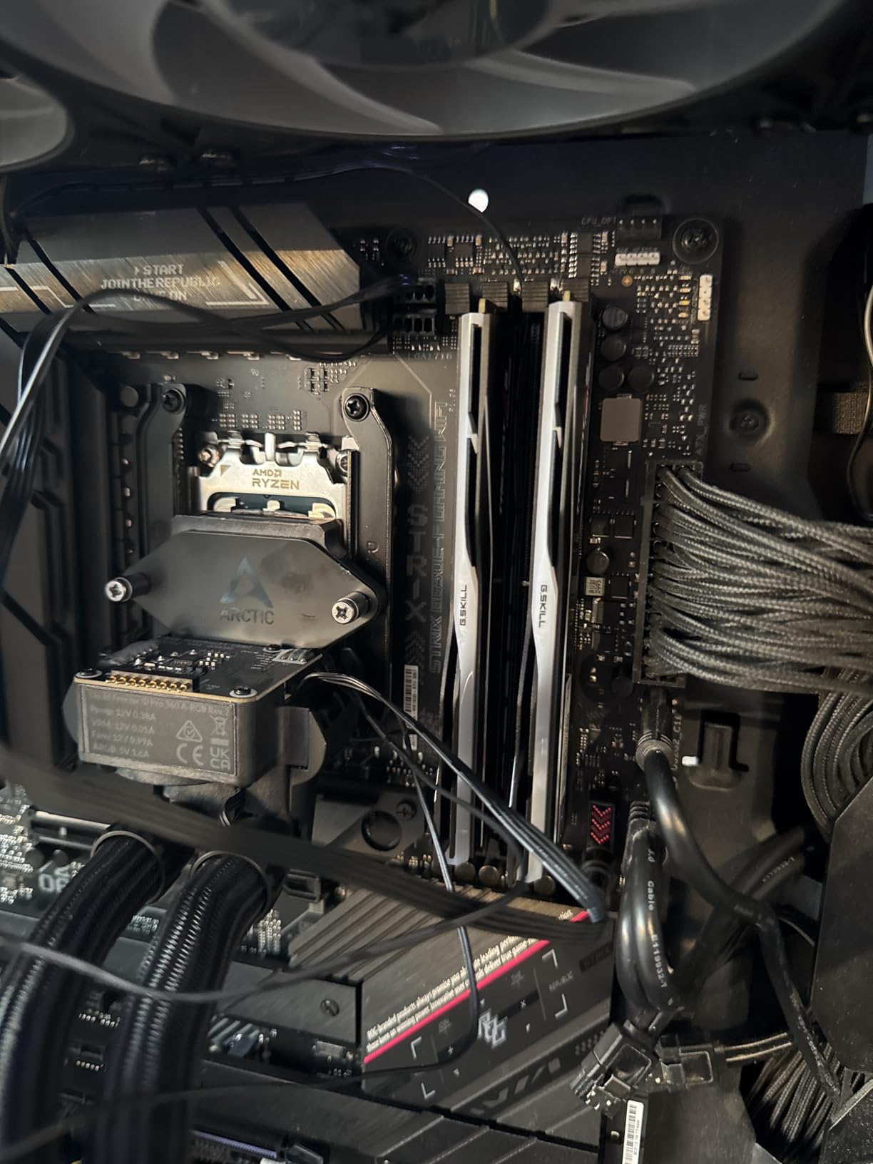 Super carte pour homelab et jeu