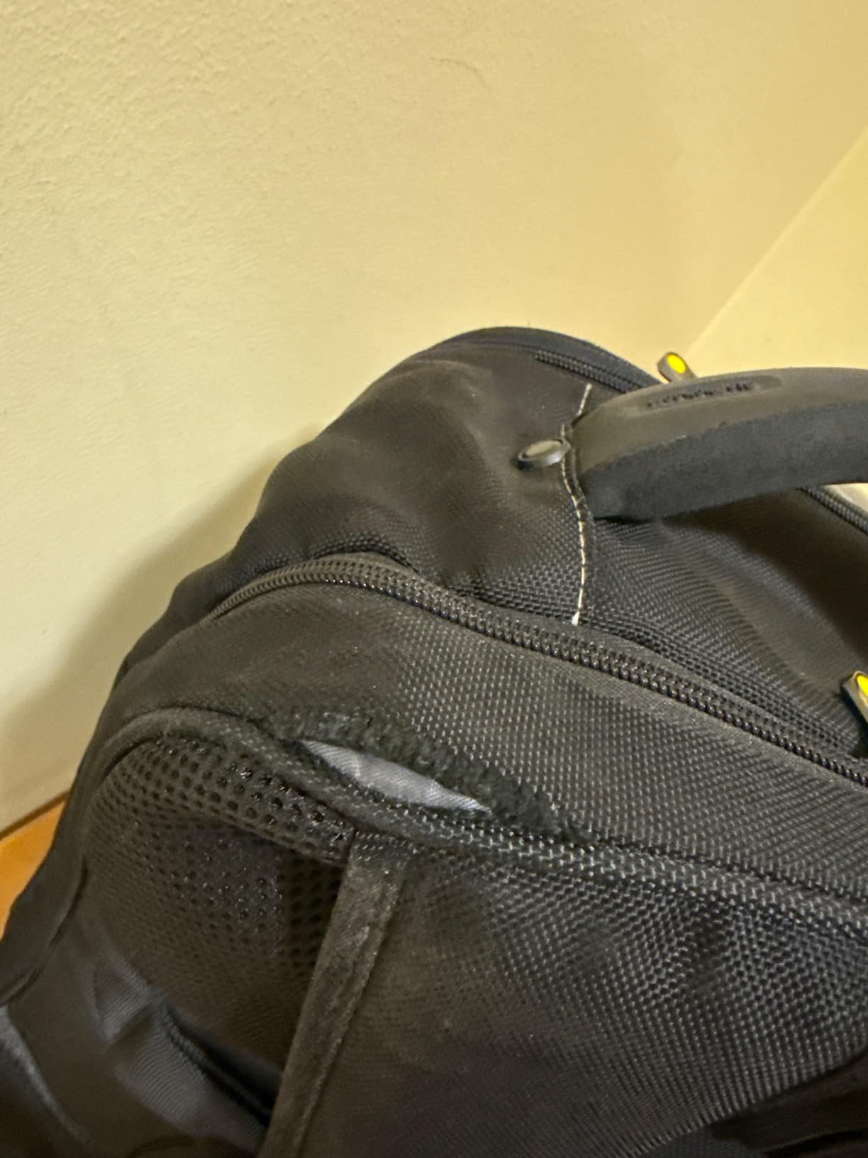 Bon sac pro, un peu rigide