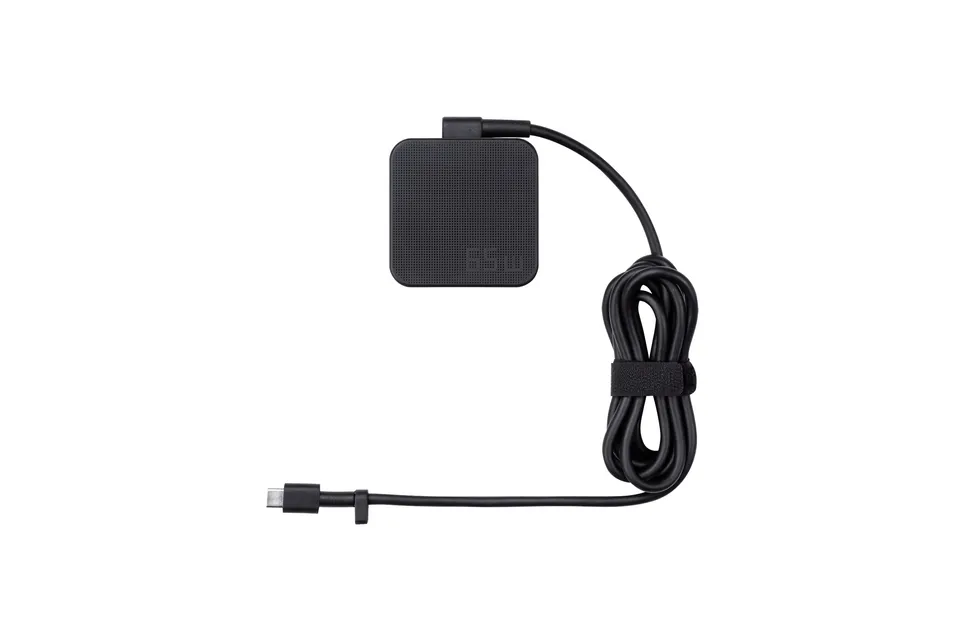 asus-rog-ac65-00-adaptateur-secteur-usb-c-65w-noir-version-eu image 1